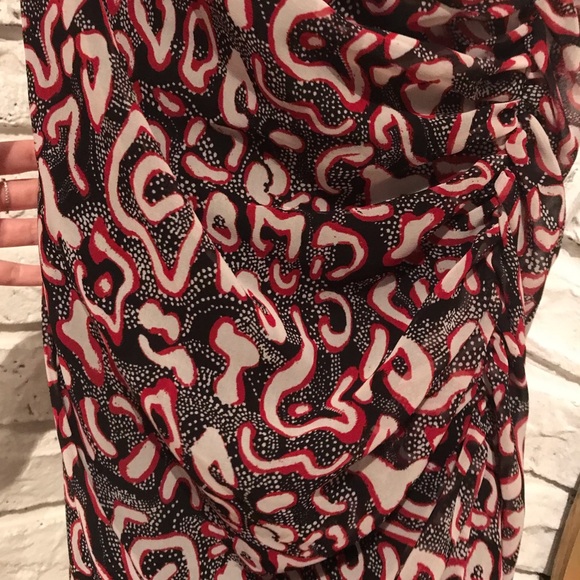 NWT Rebecca Minkoff Kinsley Ruched Mini Dress in Black and Red Size 4 - Picture 8 of 14